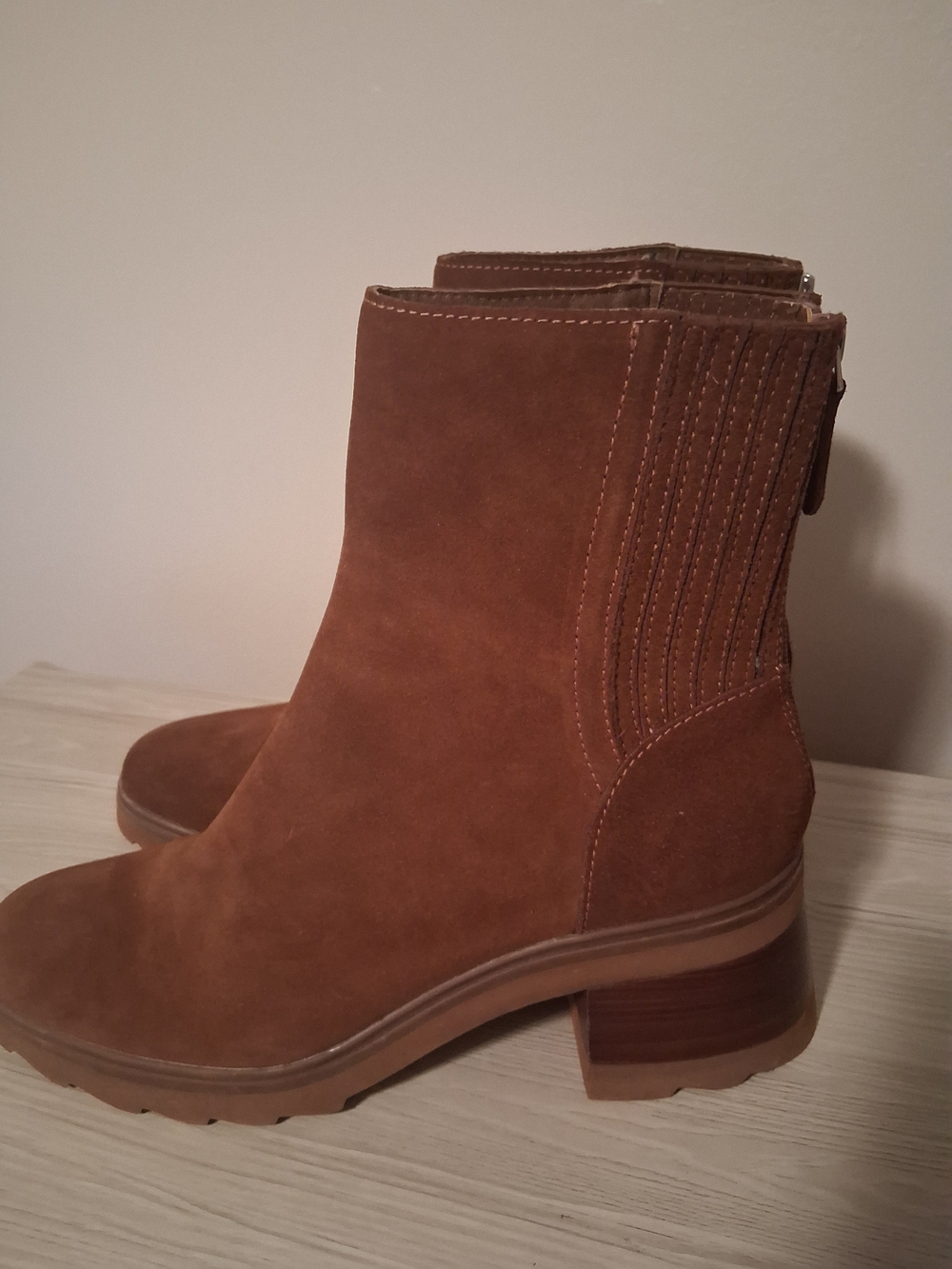 Dolce Vita Marty H20 Women's Brown Suede Mid-Heel Ankle Booties
